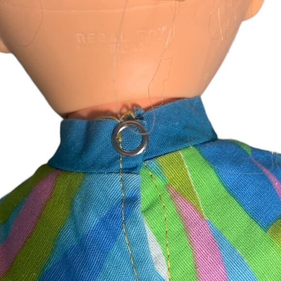 18” Vintage Yorkville Hippie Doll by Regal Toy Made in Canada - Picture 9 of 10